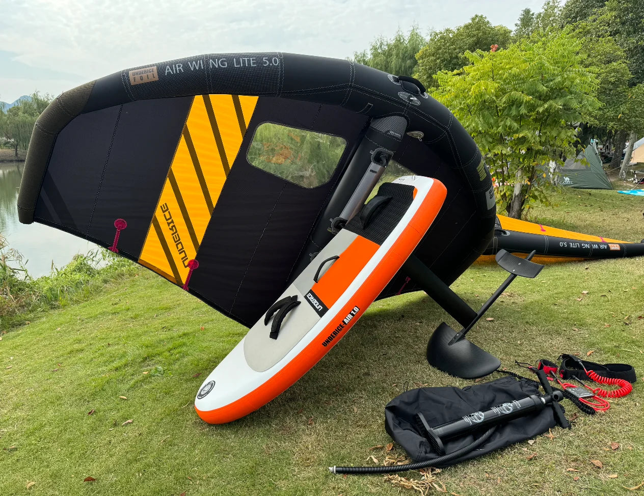 Wingfoil Inflatable Surfboard w Carbon Plate Wing