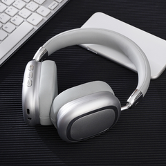 Wireless Bluetooth Headphones w Subwoofer