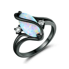 Women's Luxurious Opal Ring