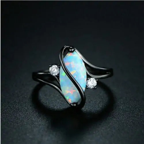 Women's Luxurious Opal Ring